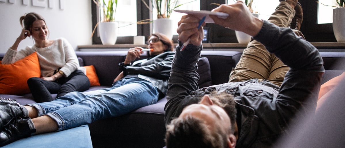 BundB_stream_21-9_sofawork B&B. Sofawork